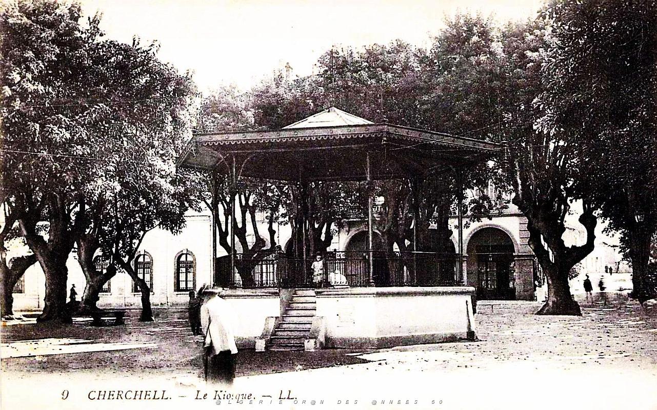 Cherchell - Le Kiosque en 1922.jpg